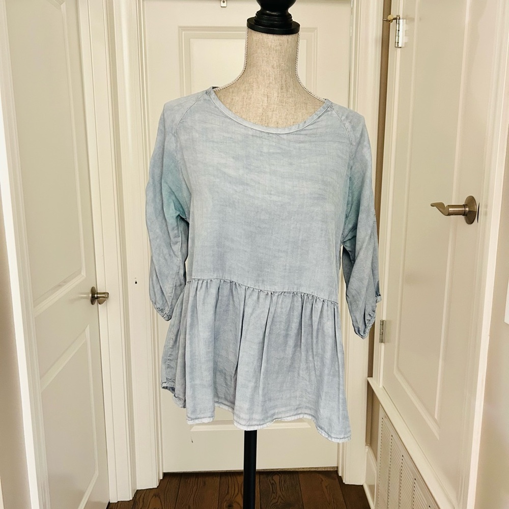 TEA N ROSE boutique blue denim chambray Tencel 3/4 Sleeve Top Size M - Picture 2 of 9